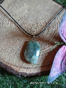 Pendentif labradorite verte 