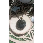 Pendentif orgonite tourmaline noire fleur de vie