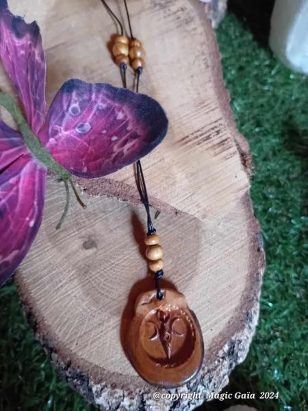 Pendentif en bois Gaïa ( &#9888;&#65039;création unique )