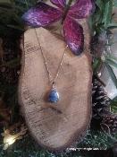 Pendentif goutte lapis lazuli 