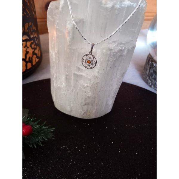 Pendentif fleur de vie avec perles ambre en argent